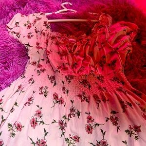 Beautiful soft summer blouse.. never worn..